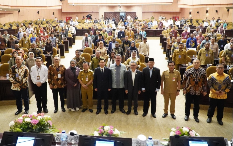 Gubernur Al Haris menghadiri acara Diseminasi BULD (Badan Urusan Legislasi Daerah) DPD RI, bertempat di Gedung Nusantara V Kompleks Parlemen Senayan, Jakarta Pusat. Gubernur Al Haris menghadiri acara Diseminasi BULD (Badan Urusan Legislasi Daerah) DPD RI, bertempat di Gedung Nusantara V Kompleks Parlemen Senayan, Jakarta Pusat.