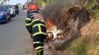 Sebuah Motor Matic Ludes Terbakar di Jambi, Api Keluar Saat Motor di Start Ulang