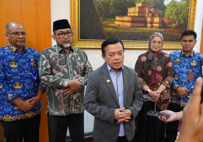 Gubernur Jambi, Dr. H. Al Haris, S.Sos., MH.