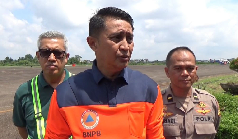 BPBD Provinsi Jambi mendapat bantuan 4 helikopter dari BNPB Pusat dan 1 helikopter paroli dari Baharkam Polri. BPBD Provinsi Jambi mendapat bantuan 4 helikopter dari BNPB Pusat dan 1 helikopter paroli dari Baharkam Polri.