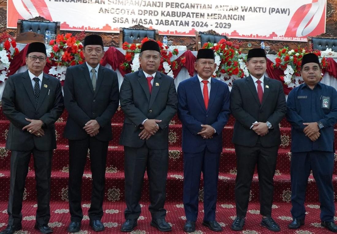Rustam Effendi resmi menjadi anggota DPRD Merangin periode 2024-2029, setelah mengikuti pengambilan sumpah/Janji Penggantian Antar Waktu (PAW) anggota DPRD Merangin dari Partai PKS sisi masa jabatan 2024-2029, Selasa (19/8/2025).