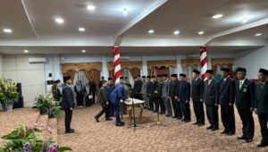 Merangin - Bupati Merangin M Syukur melantik 15 Pejabat Pimpinan Tinggi (PPT) Pratama di auditorium Rumah Dinas Bupati. Senin (1/9/2025).