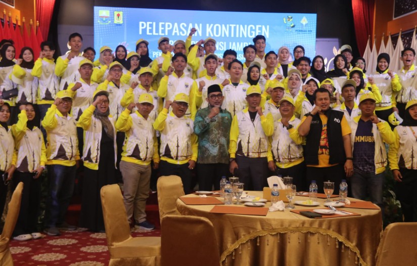 Sekda Sudirman Lepas Kontingen BAPOMI ke POMNAS XIX Jawa Tengah Sekda Sudirman Lepas Kontingen BAPOMI ke POMNAS XIX Jawa Tengah