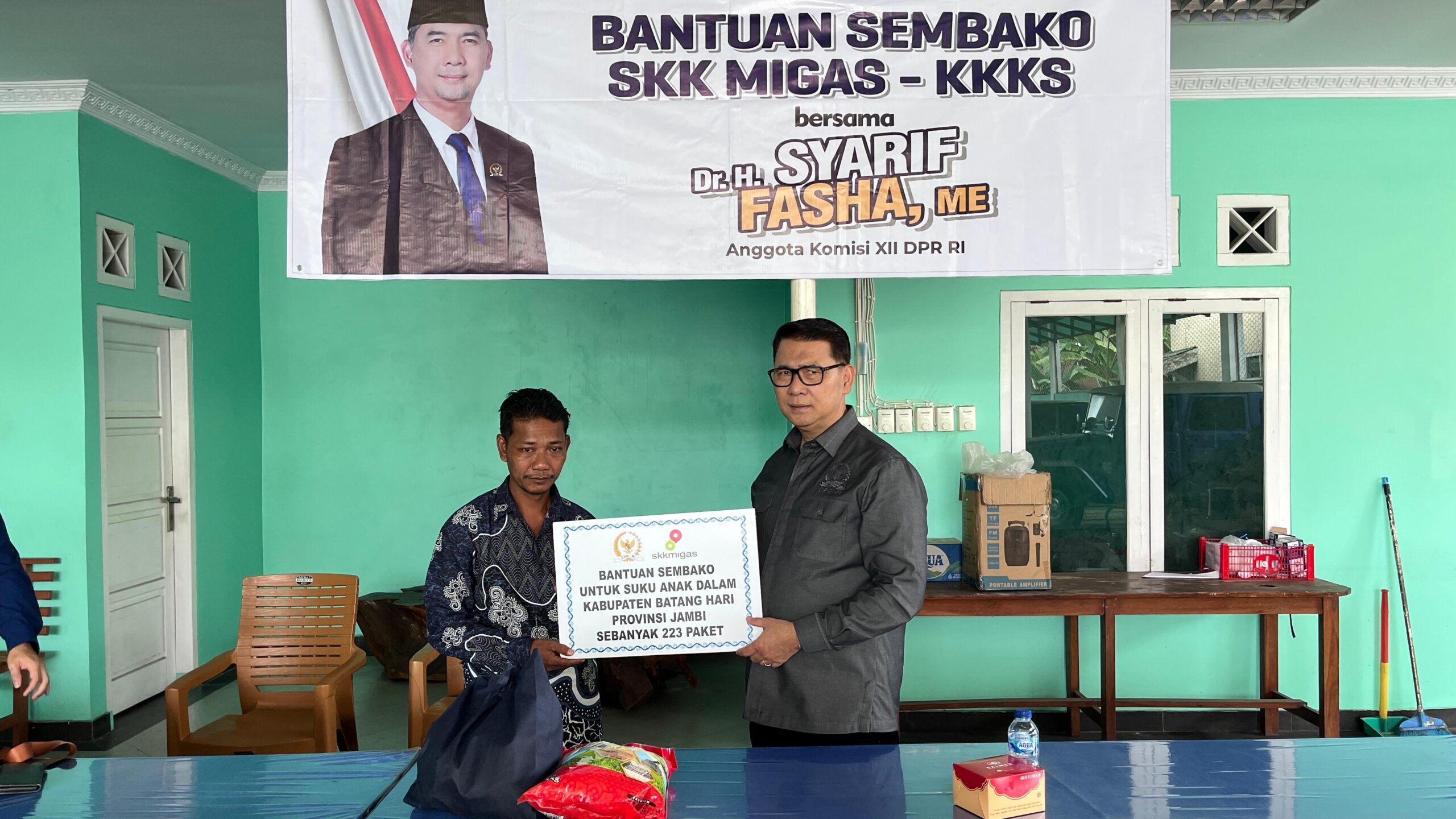 Warga SAD Bukit 12 Merasa Terharu, Sy Fasha Tak Pernah Lupa Dengan Mereka Warga SAD Bukit 12 Merasa Terharu, Sy Fasha Tak Pernah Lupa Dengan Mereka