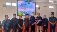 Silaturahmi dengan Pemkab Kerinci, Anggota DPR RI SY Fasha Serahkan Bantuan Alsintan