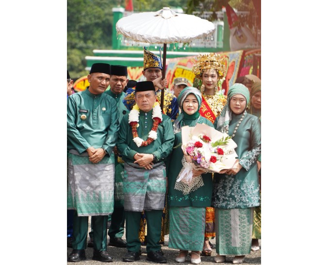 Gubernur Al Haris Ajak Bupati/Wali Kota Bangun Daerah dengan Semangat Kebersamaan dan Inovasi