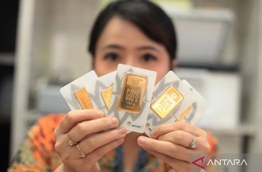 Harga Emas Antam Hari Ini Turun Rp13.000 Harga Emas Antam Hari Ini Turun Rp13.000