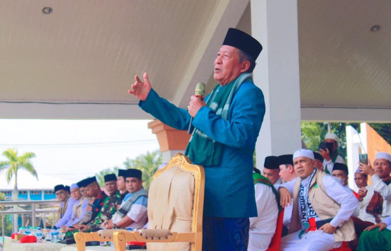 Hadiri Hari Santri Nasional Tahun 2025 di Merangin, Wagub Sani Ajak ASN Berperan Aktif Bantu Kehidupan Ponpes