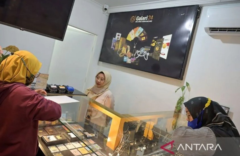 Harga Emas di Pegadaian Merosot