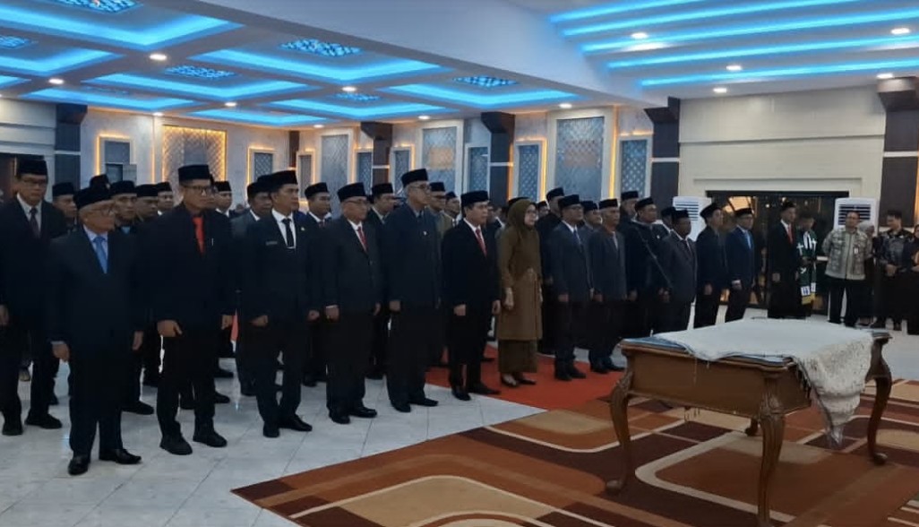 Bupati Muaro Jambi Lantik 13 Pejabat Eselon II, Ini Nama-namanya Bupati Muaro Jambi Lantik 13 Pejabat Eselon II, Ini Nama-namanya
