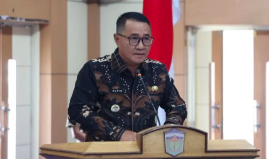 Rakor Penanggulangan Kemiskinan dan Stunting Rakor Penanggulangan Kemiskinan dan Stunting