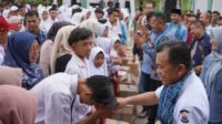 Gubernur Al Haris dan Bupati Kerinci Serahkan Bantuan Dumisake Pendidikan Kepada 320 Siswa Gubernur Al Haris dan Bupati Kerinci Serahkan Bantuan Dumisake Pendidikan Kepada 320 Siswa