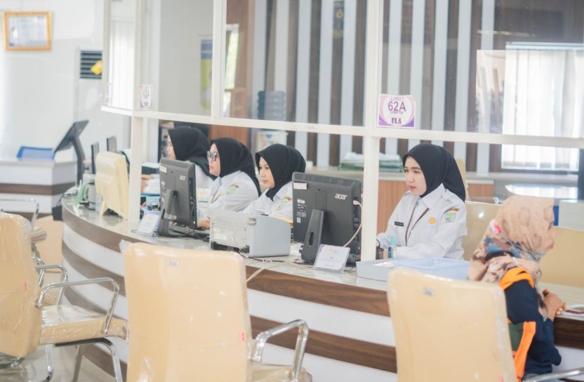 Kinerja Gemilang: DPMPTSP Kota Jambi Tembus Nilai IKM Tertinggi Triwulan III 2025 Kinerja Gemilang: DPMPTSP Kota Jambi Tembus Nilai IKM Tertinggi Triwulan III 2025