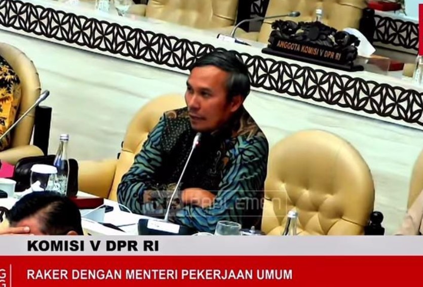 Edi Purwanto Minta Menteri PU Tinjau Kerusakan Jalan Padang Lamo