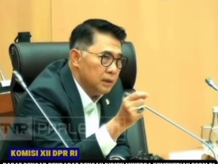 Anggota Komisi XII DPR RI dari Daerah Pemilihan Jambi, Sy Fasha Anggota Komisi XII DPR RI dari Daerah Pemilihan Jambi, Sy Fasha