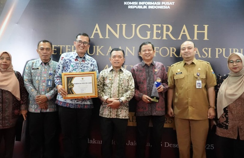 Pertama Kalinya, Jambi Raih Anugerah Keterbukaan Informasi Publik 2025 Pertama Kalinya, Jambi Raih Anugerah Keterbukaan Informasi Publik 2025