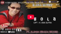 lagu bola ona sutra.