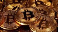 Bitcoin dan Judi Online: Mengapa Keduanya Sama-Sama Berisiko bagi Keuangan Masyarakat Bitcoin dan Judi Online: Mengapa Keduanya Sama-Sama Berisiko bagi Keuangan Masyarakat