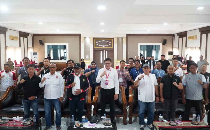 Sekda Sudirman Minta PERBASI Susun Program Realistis dan Terus Berupaya Tingkatkan Prestasi Sekda Sudirman Minta PERBASI Susun Program Realistis dan Terus Berupaya Tingkatkan Prestasi