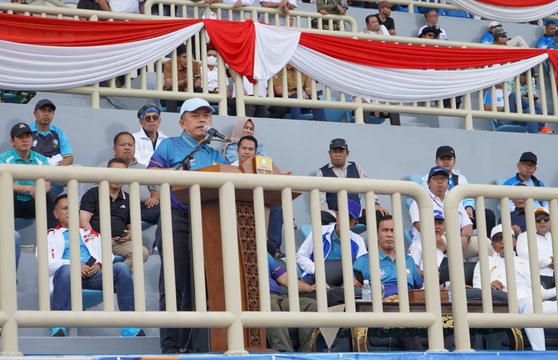 Buka Gubernur Cup di Stadion Swarnabhumi, Gubernur Al Haris Harap Ada Talenta-Talenta Sepak Bola dari Jambi