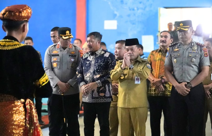Gubernur Al Haris Kumpulkan Semua Kepsek SMA/SMK/SLB se-Provinsi Jambi