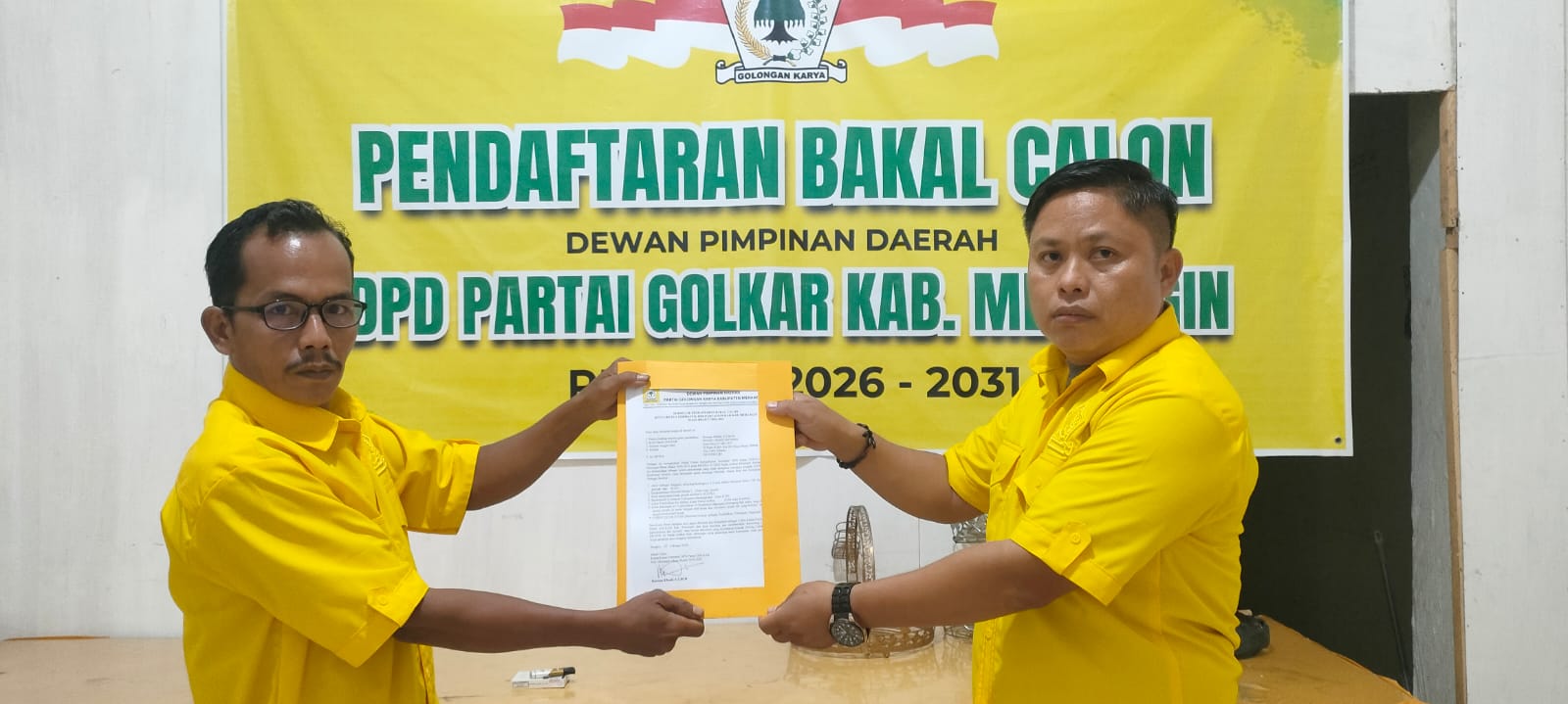 Tahapan penjaringan Bakal Calon Ketua DPD Partai Golkar Kabupaten Merangin pada Musda XI resmi hanya diikuti satu orang pendaftar. Hingga batas akhir pendaftaran, Herman Efendi, ST, MM menjadi satu-satunya bakal calon yang mengambil dan mengembalikan formulir serta dinyatakan memenuhi syarat. Senin (9/2/2026).