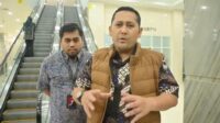 Bupati Merangin, M. Syukur, mengimbau masyarakat khususnya Aparatur Sipil Negara (ASN) di Kabupaten Merangin untuk tetap tenang dan tidak panik menyusul gangguan sistem layanan digital yang dialami Bank Jambi akibat dugaan kejahatan siber.
