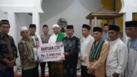 Wakil Bupati Merangin, A. Khafidh, secara resmi memulai rangkaian kegiatan Safari Ramadan 1447 H di Desa Tanjung Beringin, Kecamatan Tabir Barat. Kegiatan perdana ini dipusatkan di Masjid Darul Hikmah, Selasa (24/02/2026)