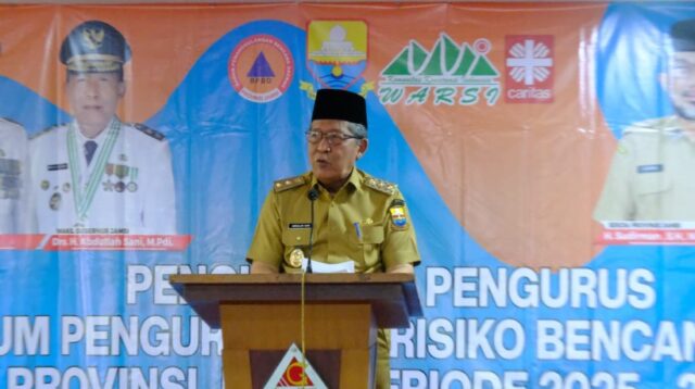 Wagub Sani Kukuhkan Pengurus FPRB Provinsi Jambi