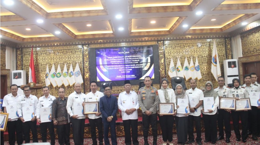 Wagub Sani: Penilaian Ombudsman Tingkatkan Komitmen Pemerintah dalam Pelayanan Publik Wagub Sani: Penilaian Ombudsman Tingkatkan Komitmen Pemerintah dalam Pelayanan Publik