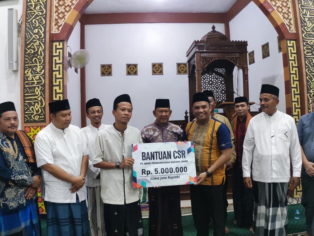 Wakil Bupati Merangin, A. Khafidh, terus memperkuat silaturahmi dengan masyarakat melalui rangkaian Safari Ramadan 1447 Hijriah. Kali ini, Wabup mengunjungi Masjid Al Barokah di Desa Pinang Merah, Kecamatan Pamenang Barat, pada Senin (2/3/2026).