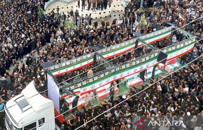 China dikabarkan Mulai dukung Iran Dalam Konflik dengan AS-Israel China dikabarkan Mulai dukung Iran Dalam Konflik dengan AS-Israel