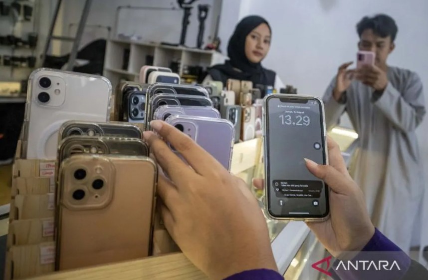 Sewa Ponsel Mewat Meningkat Jelang Lebaran 2026 Sewa Ponsel Mewat Meningkat Jelang Lebaran 2026
