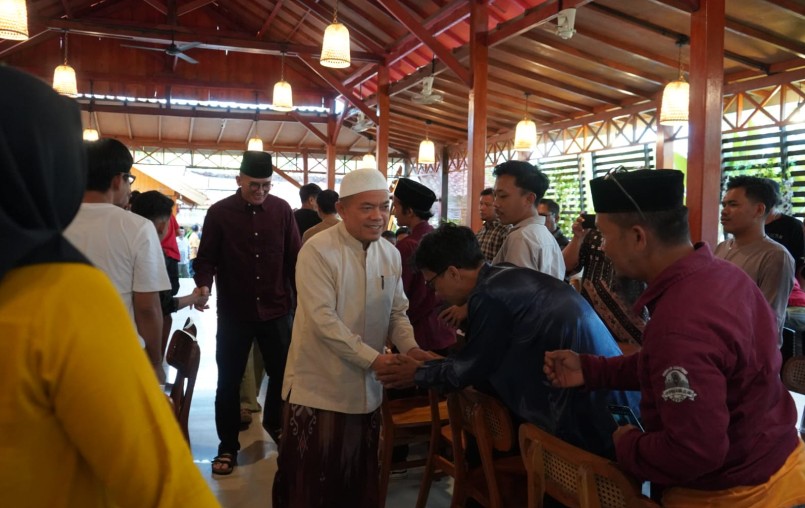 Gubernur Al Haris Minta Kolaborasi Pemprov dengan Insan Pers Ditingkatkan dalam Membangun Jambi Gubernur Al Haris Minta Kolaborasi Pemprov dengan Insan Pers Ditingkatkan dalam Membangun Jambi