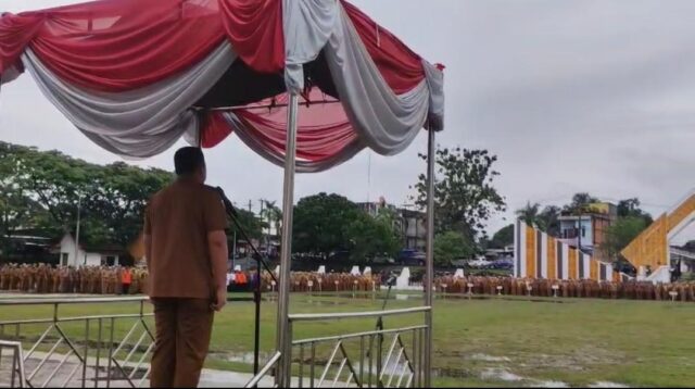 Komitmen Pemerintah Kabupaten (Pemkab) Merangin dalam menegakkan disiplin aparatur kembali diuji. Di tengah upaya pembenahan kinerja, justru muncul laporan adanya pejabat kecamatan yang diduga tidak menjalankan tugas sebagaimana mestinya.