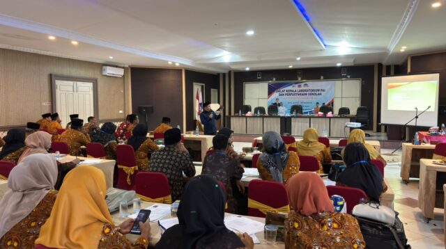 Usai resmi dilantik, Dewan Pimpinan Daerah (DPD) AGPAII Kabupaten Merangin di bawah kepemimpinan Akmal, S.Pd.I langsung tancap gas dengan menggelar Pendidikan dan Pelatihan (Diklat) Kepala Laboratorium PAI dan Perpustakaan Sekolah, Sabtu (18/4/2026).
