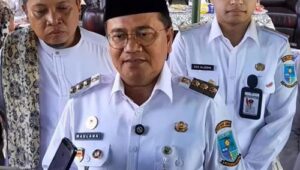 momen hangat wali kota jambi di penyengat rendah resmikan ponpes & bantu warga lansia