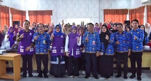 posyandu kota jambi naik kelas dr. nadiyah bekali kader implementasi 6 spm