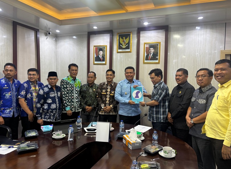 Bersama Bupati Tanjabtim, Pansus I DPRD Jambi Bahas Percepatan Realisasi PI 10 Persen