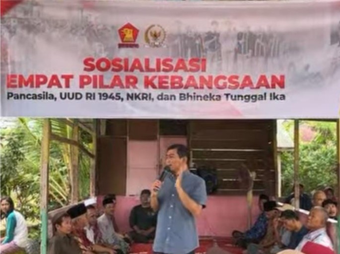 Rocky Candra Ajak Masyarakat Jambi Hayati 4 Pilar Kebangsaan Dalam Kehidupan Sehari-hari Rocky Candra Ajak Masyarakat Jambi Hayati 4 Pilar Kebangsaan Dalam Kehidupan Sehari-hari