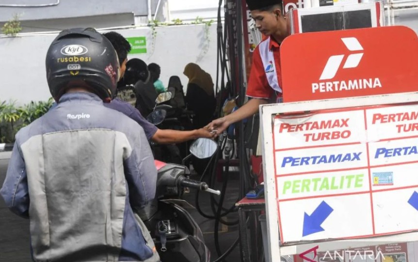Pertamina Masih Tahan Harga Pertamax Pertamina Masih Tahan Harga Pertamax