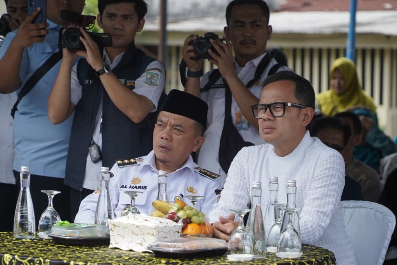 Gubernur Al Haris dan Wamendagri Bima Arya Apresiasi Program Kampung Bahagia