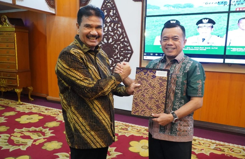 Gubernur Al Haris Dorong HKTI Jadi Lokomotif Gerakan Pangan di Jambi