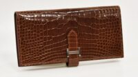 dompet pria hermès termahal, harganya bisa tembus ratusan juta rupiah