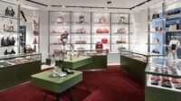 gucci brand fashion mewah legendaris yang menjadi simbol status sosial dan gaya hidup elite dunia