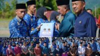 Bupati Monadi Serahkan SK 334 PNS Lingkup Pemkab Kerinci