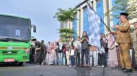 haru dan khidmat, wali kota maulana lepas 435 jemaah haji kloter 13 kota jambi