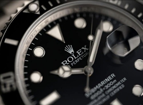 jam tangan rolex yang melegenda, simbol kemewahan, prestise, dan status sosial dunia
