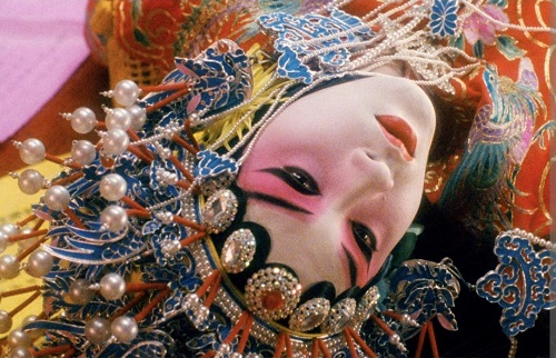 kesan nonton film china farewell my concubine kisah seni, cinta, dan luka sejarah yang sangat menghancurkan