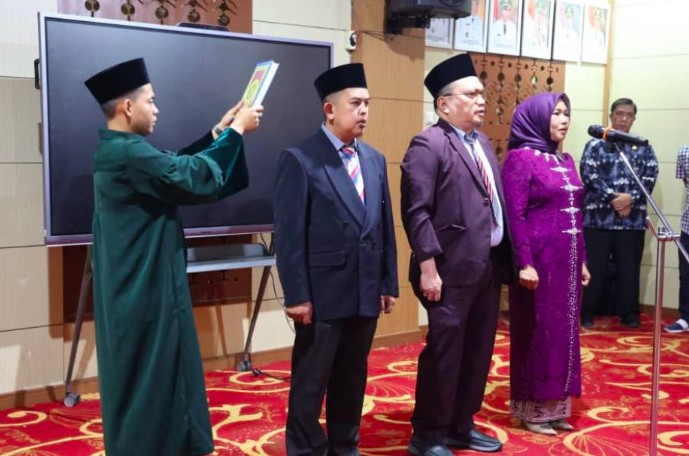 Pelantikan Tiga Pejabat Administrator